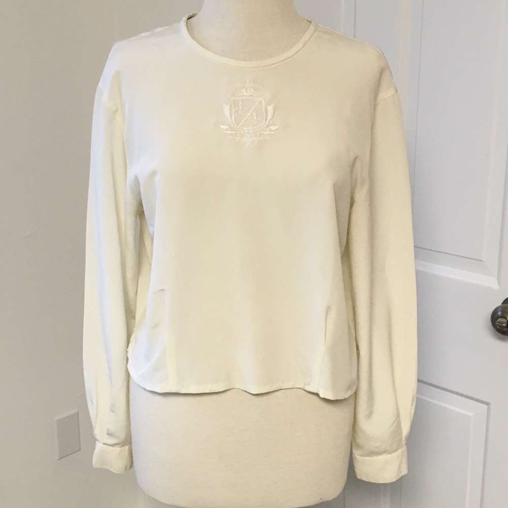 Vintage Embroidered Emblem Top - Picture 2 of 6